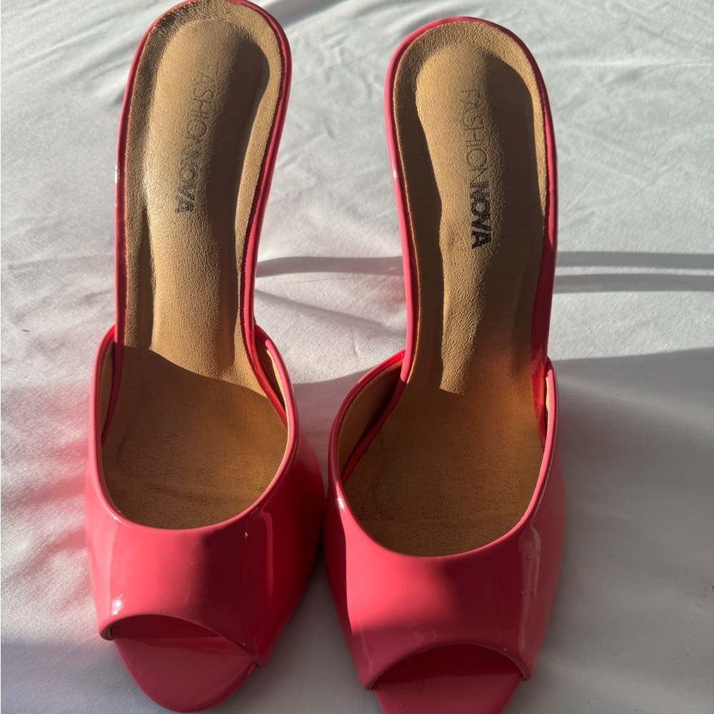 Pink Heels - Picture 2 of 4